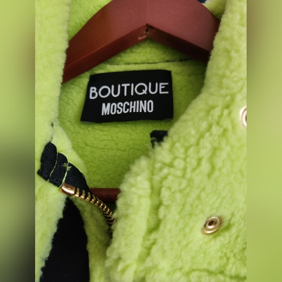 *Boutique Moschino Neon Green and Black Wool Blend Coat, women's size 6… - Picture 2 of 10